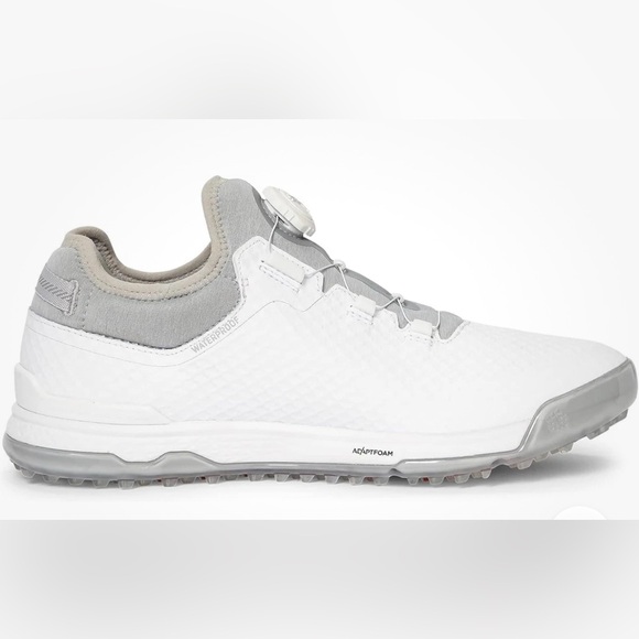 Athletic_Shoes